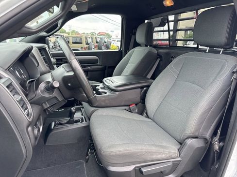 Used 2022 RAM 2500 Tradesman AWD/4WD image 23