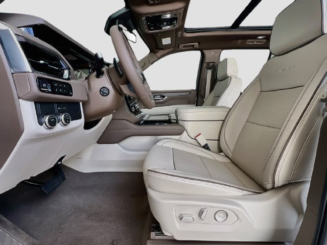 New 2027 GMC Yukon Denali w/ Sun & Power Step Package RWD image 15