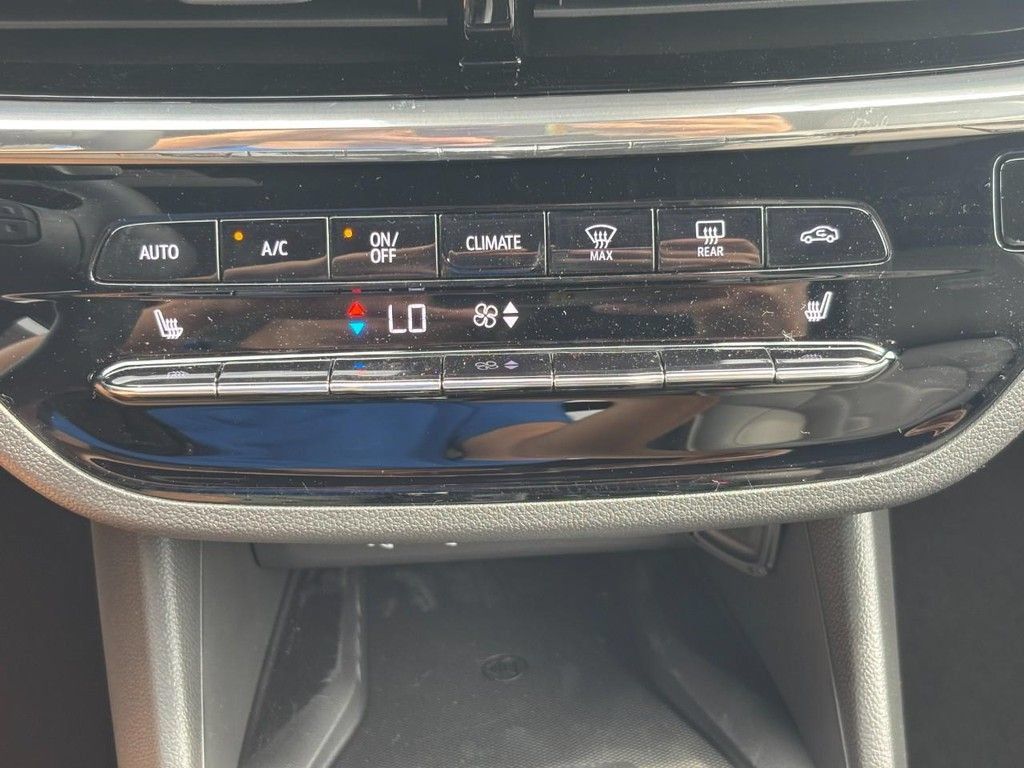 New 2026 Buick Envista Sport Touring FWD image 17