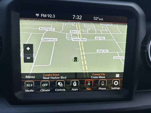 Used 2023 Jeep Wrangler Sahara image 34