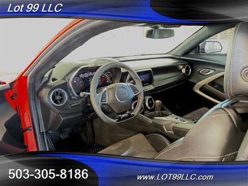 Used 2020 Chevrolet Camaro SS RWD image 34