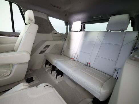 Used 2026 Cadillac Escalade Platinum Sport AWD/4WD image 17