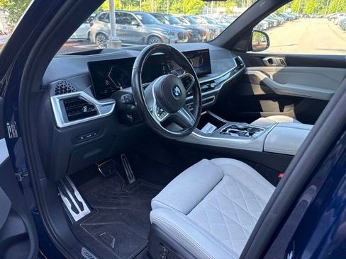 Used 2024 BMW X5 xDrive40i w/ M Sport Package AWD/4WD image 16