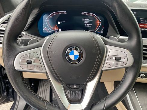 Used 2022 BMW X7 xDrive40i w/ Luxury Seating Package image 19