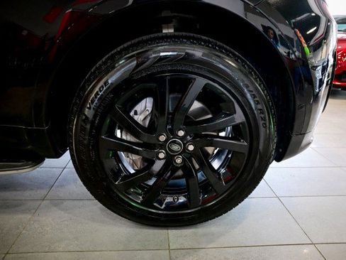 Used 2019 Land Rover Discovery HSE Luxury image 50