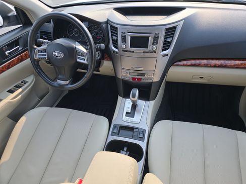 Used 2012 Subaru Outback 2.5i Limited w/ Moonroof Pkg AWD/4WD image 20