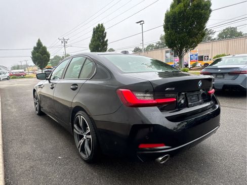 Certified 2023 BMW 330i xDrive Sedan w/ Premium Package AWD/4WD image 9