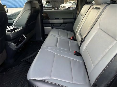 Used 2022 Ford F150 Lightning Lariat image 22