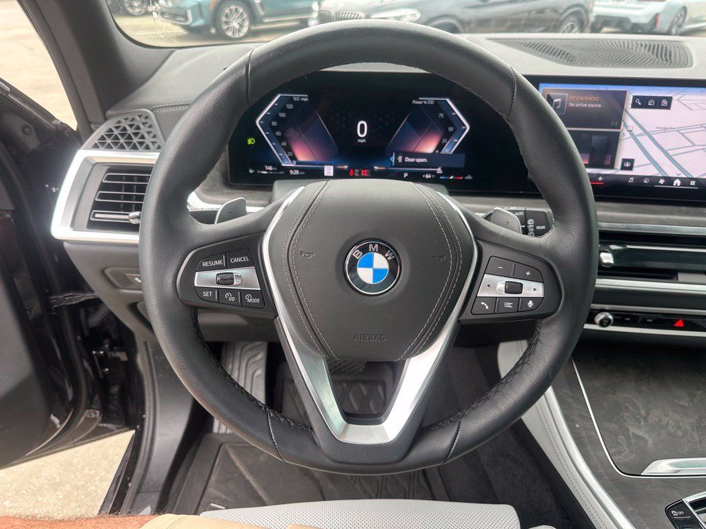 Certified 2026 BMW X5 sDrive40i w/ Parking Assistance Package RWD image 13