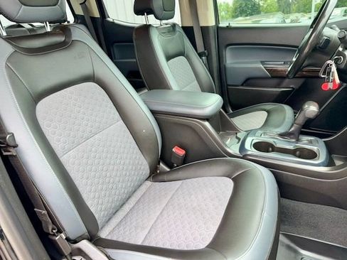 Used 2020 Chevrolet Colorado Z71 AWD/4WD image 9