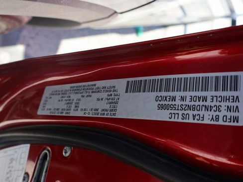 Used 2025 Jeep Compass Latitude w/ Sun & Sound Group image 35