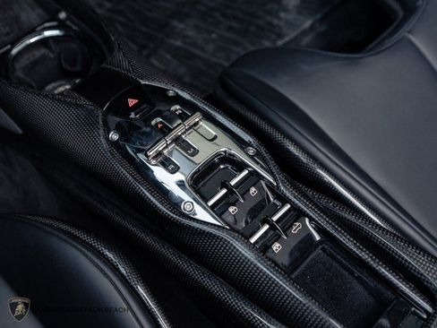 Used 2023 Ferrari 296 GTS RWD image 30
