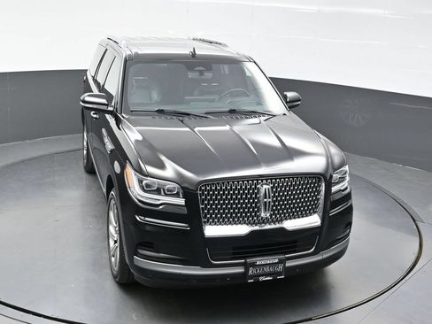 Used 2022 Lincoln Navigator Reserve AWD/4WD image 30