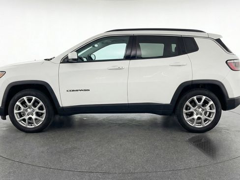 Used 2025 Jeep Compass Limited image 5