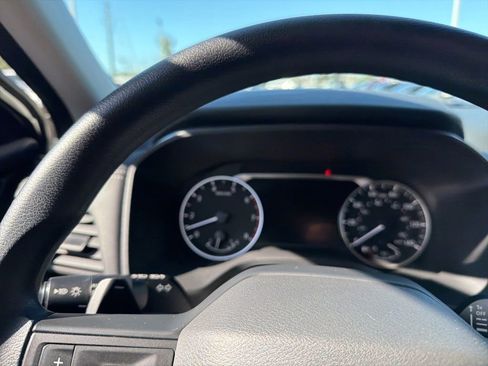 Certified 2025 Nissan Rogue S image 16