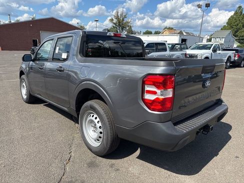 New 2025 Ford Maverick XL image 4