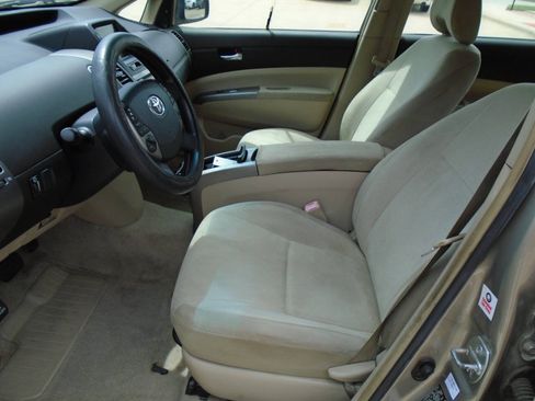 Used 2004 Toyota Prius FWD image 9