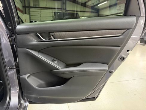 Used 2019 Honda Accord EX-L image 14