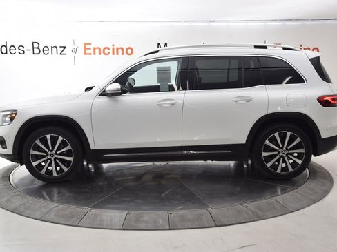 Used 2022 Mercedes-Benz GLB 250 4MATIC image 3