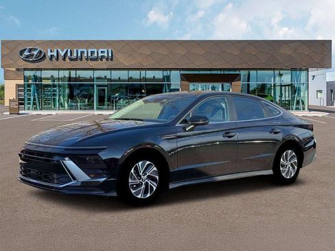 New 2026 Hyundai Sonata Blue FWD image 2
