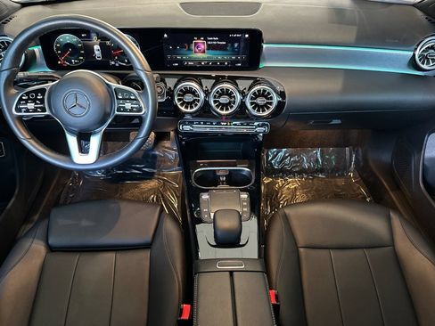 Used 2022 Mercedes-Benz A 220 image 13