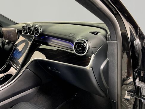 Used 2023 Mercedes-Benz GLC 300 4MATIC image 26