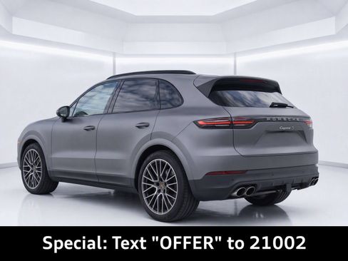 Used 2020 Porsche Cayenne S AWD/4WD image 3