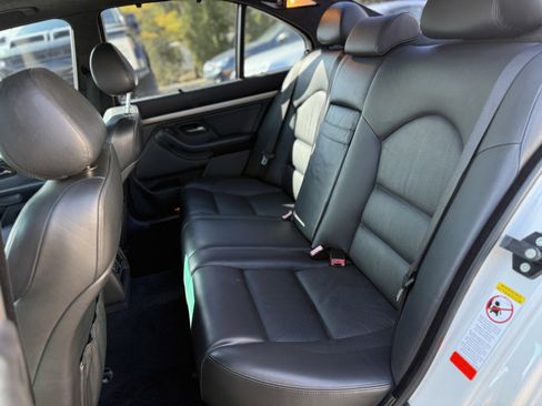 Used 2003 BMW M5 RWD image 38