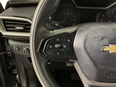 Used 2021 Chevrolet TrailBlazer LS image 24