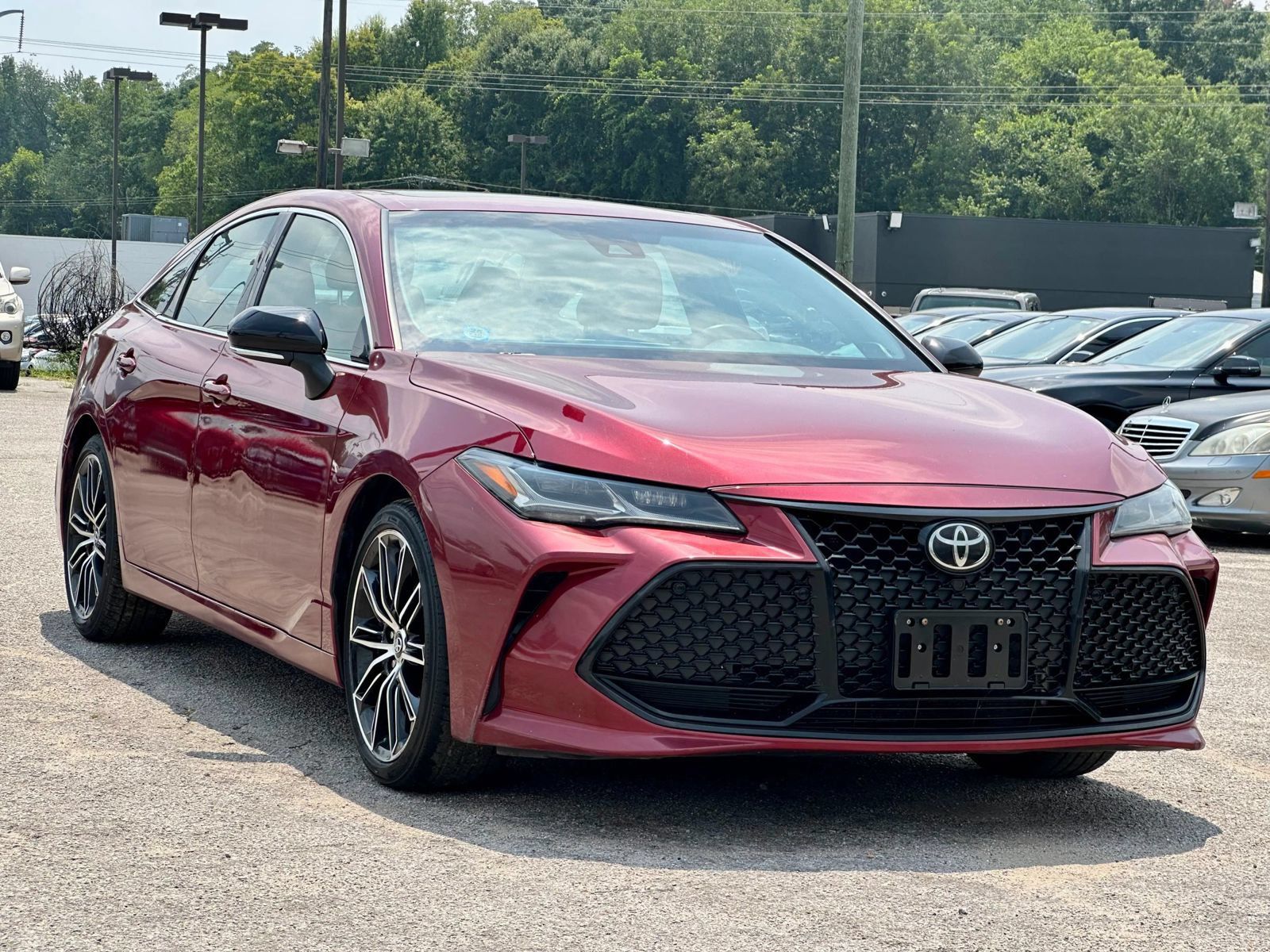 Used 2019 Toyota Avalon Touring w/ All Weather Liner Package FWD image 1