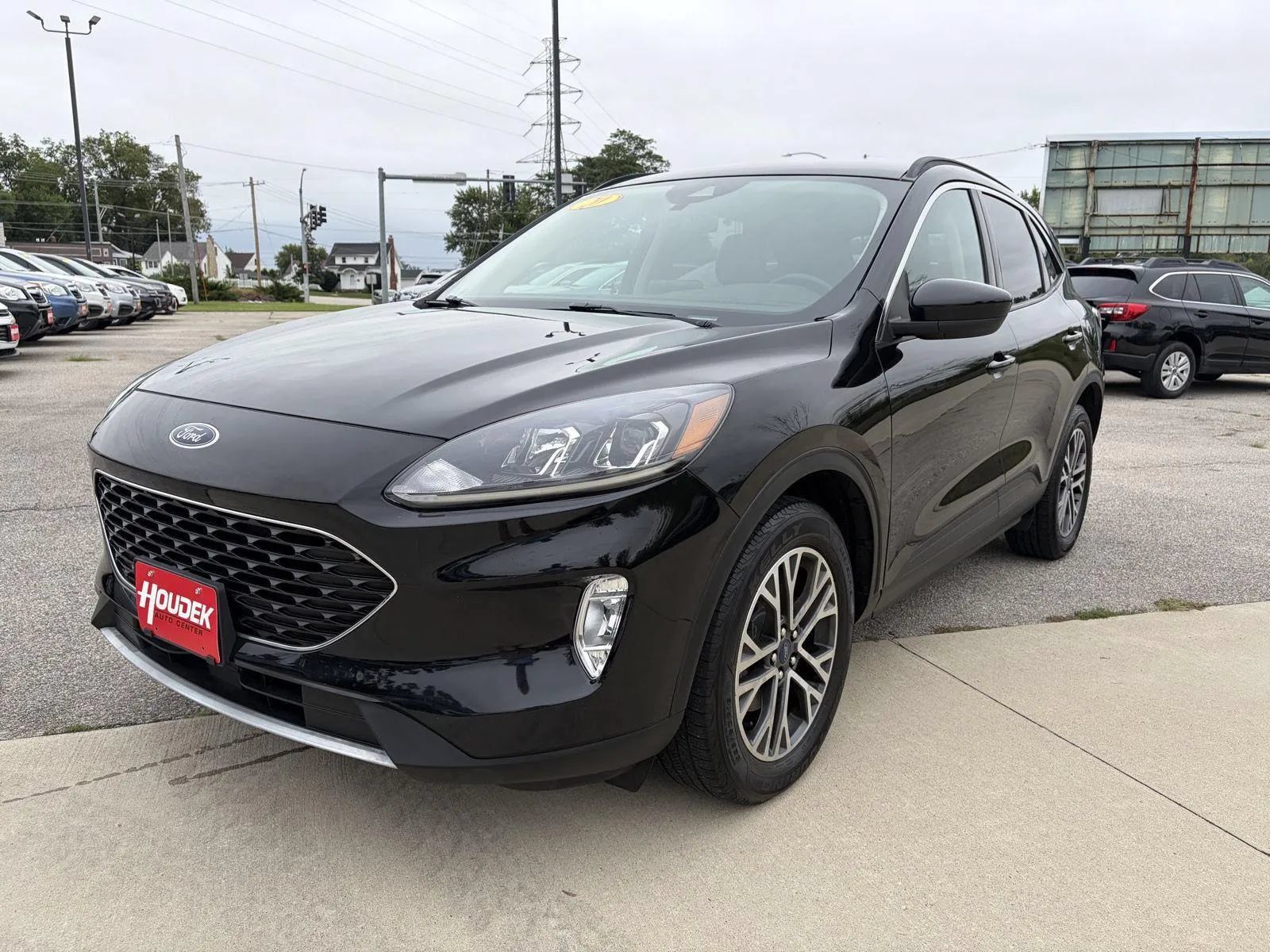 Used 2020 Ford Escape SEL AWD/4WD image 3
