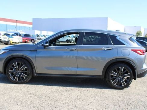 Used 2021 INFINITI QX50 Luxe w/ Appearance Package image 8
