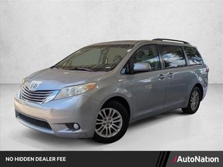 Used 2015 Toyota Sienna XLE FWD video 1