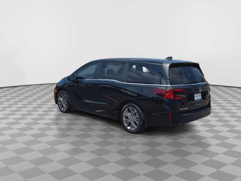 Certified 2026 Honda Odyssey Touring image 6
