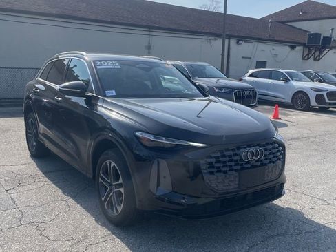 Used 2025 Audi Q5 Premium Plus w/ Premium Plus image 3