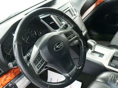 Used 2012 Subaru Outback 2.5i Limited w/ Moonroof Pkg image 13