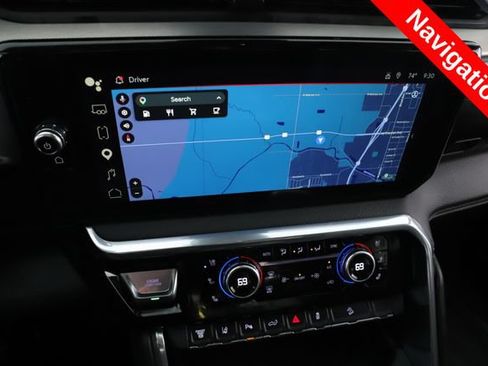 Used 2024 GMC Sierra 2500 Denali w/ Denali Reserve Package AWD/4WD image 5