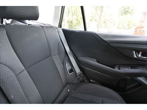 Used 2024 Subaru Outback Premium AWD/4WD image 12
