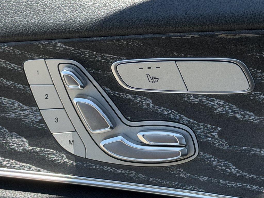 Used 2021 Mercedes-Benz E 350 4MATIC Sedan image 26