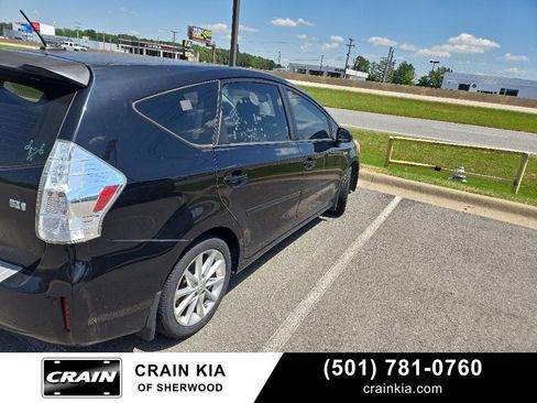 Used 2013 Toyota Prius V Five FWD image 1