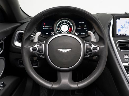 Used 2020 Aston Martin DB11 Volante RWD image 22