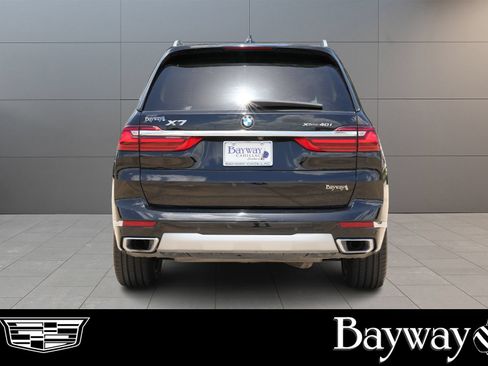 Used 2022 BMW X7 xDrive40i w/ Executive Package AWD/4WD image 6