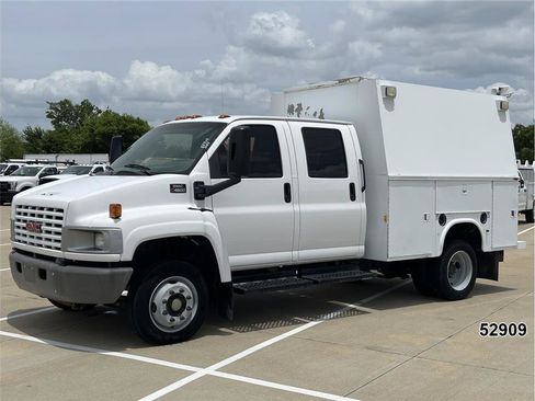 Used 2004 GMC TopKick C4500 2WD Crew Cab image 1