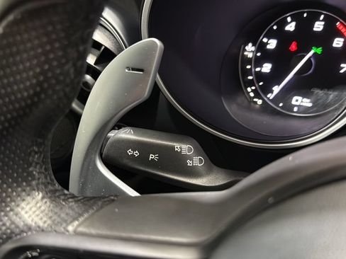 Used 2022 Alfa Romeo Stelvio Veloce AWD/4WD image 34