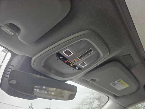 New 2026 Volvo XC40 B5 Plus w/ Protection Package Premier image 32