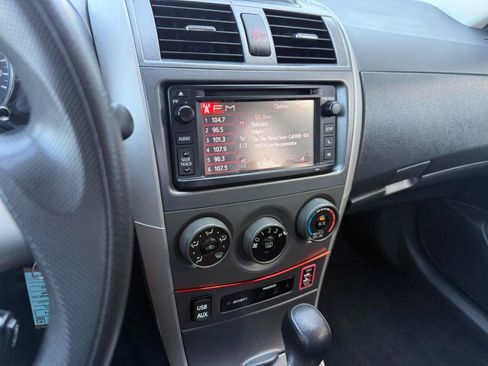 Used 2013 Toyota Corolla S FWD image 21