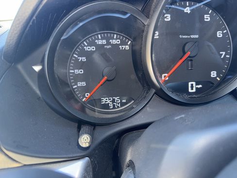 Used 2018 Porsche 718 Boxster image 5