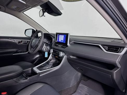 Used 2023 Toyota RAV4 LE image 27