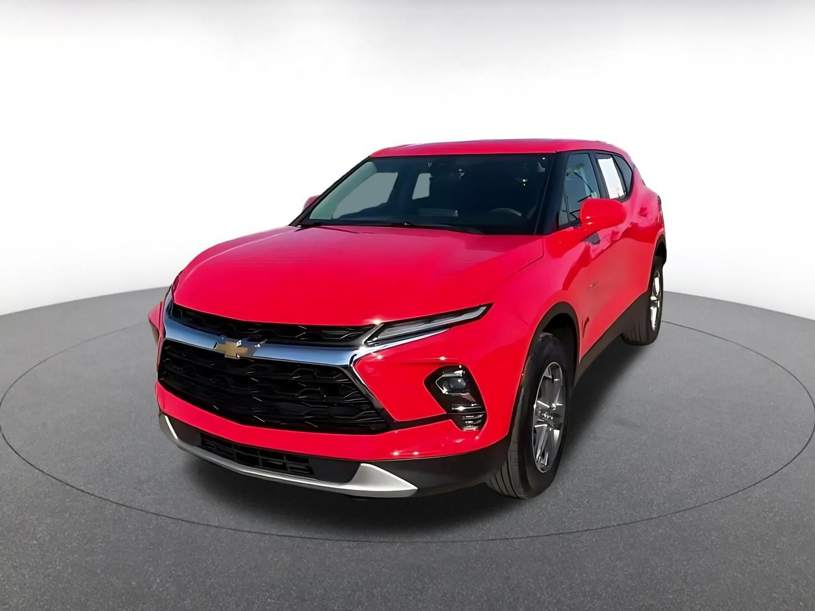 Used 2026 Chevrolet Blazer LT FWD image 6