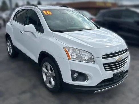 Used 2016 Chevrolet Trax LTZ w/ LPO, Cargo Package image 5